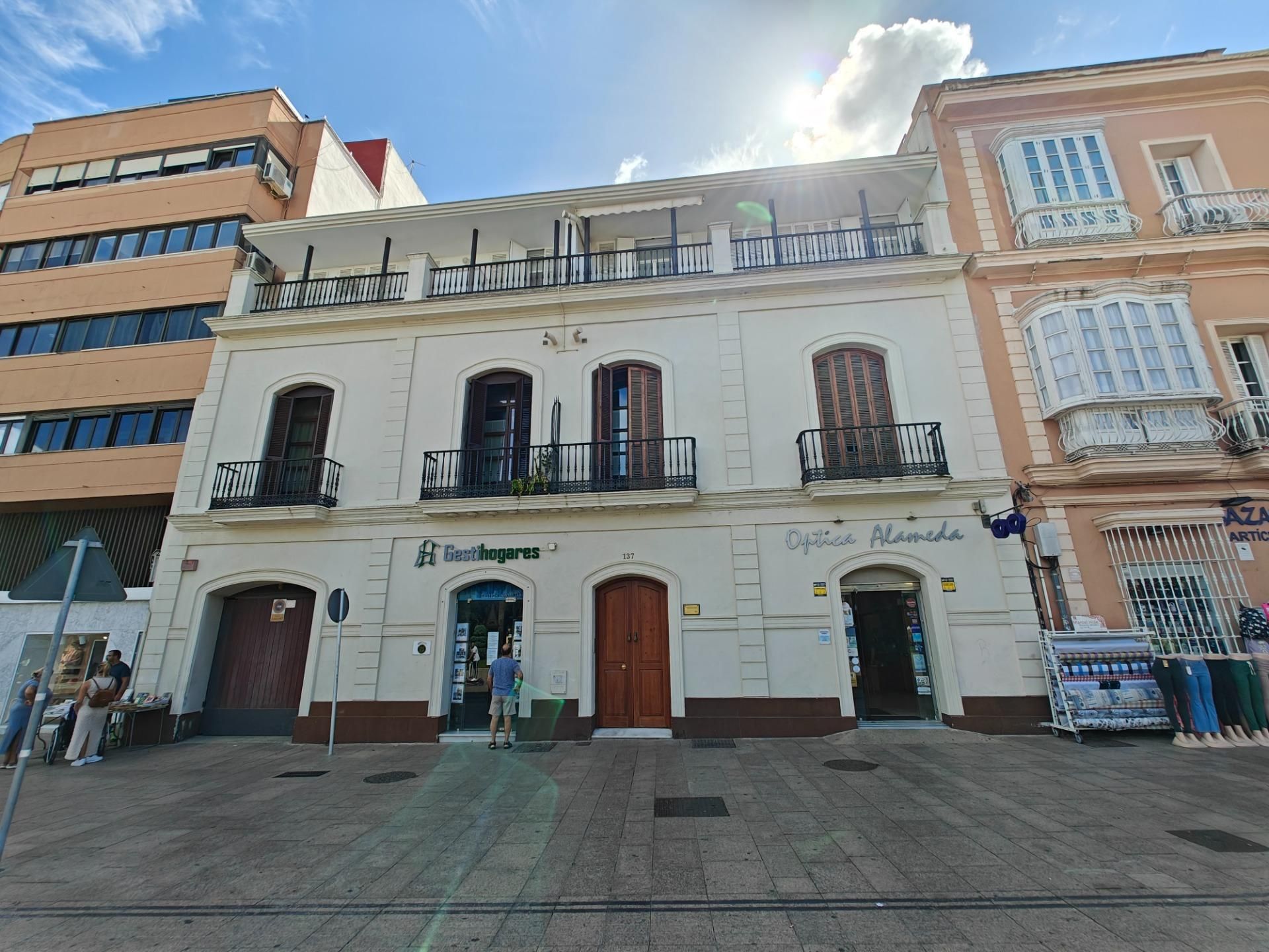 Garage to rent in Calle REAL, 137, El Carmen