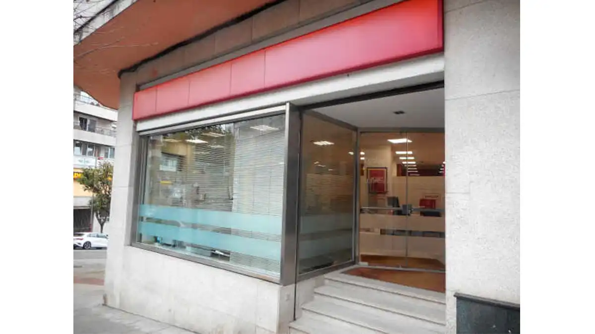 Local en venta en VENEZUELA, 33, Plaza España - Corte Inglés