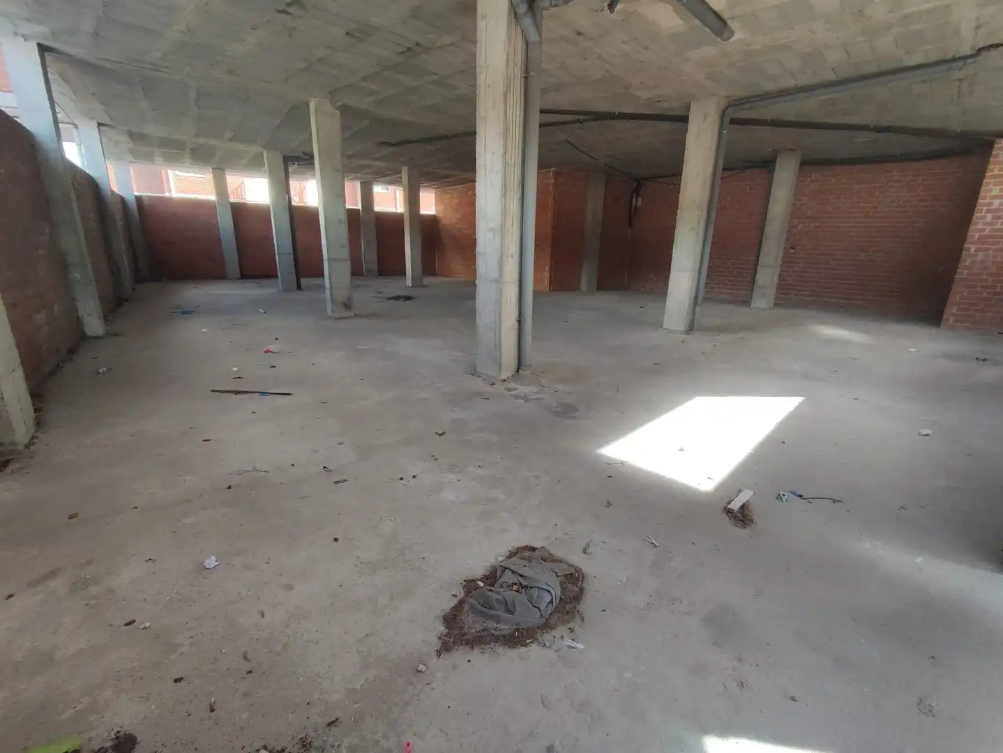 Local en venta en Los Corrales de Buelna 