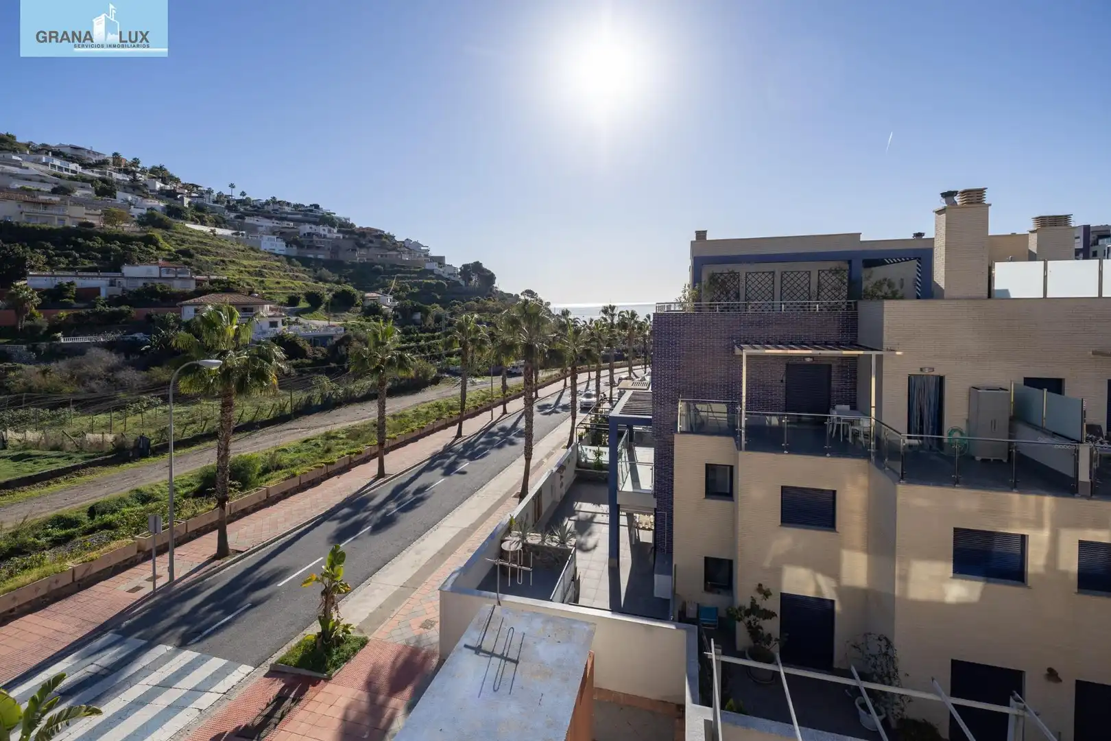 Vista exterior de Piso en venta en Almuñécar con Aire acondicionado, Jardín privado y Terraza