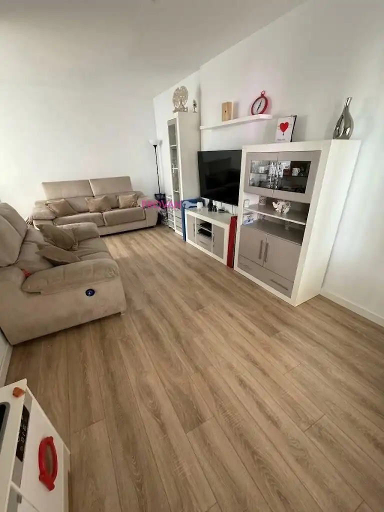 Sala d'estar de Dúplex en venda en Fresnos I y II
