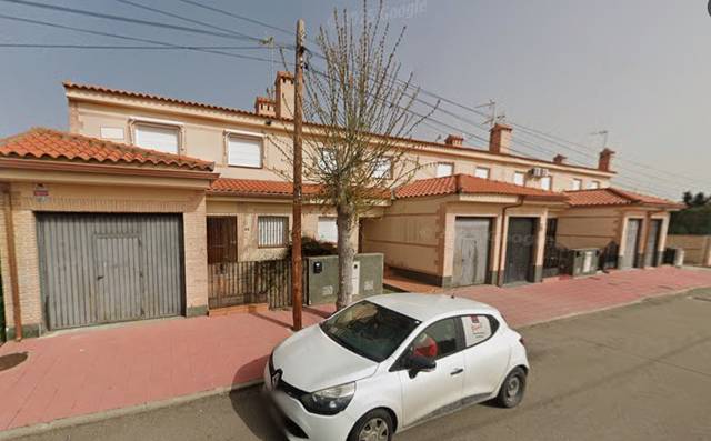 Casa-chalet en Venta en Calle Cebolla en Erustes