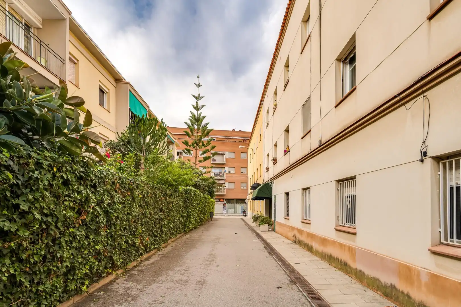 Vista exterior de Pis en venda en Estruch - Eixample