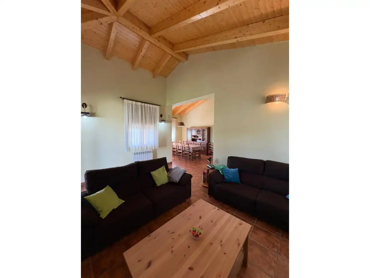 Sala d'estar de Casa o xalet en venda en Sancti-Spíritus (Salamanca) amb Calefacció, Jardí privat i Moblat