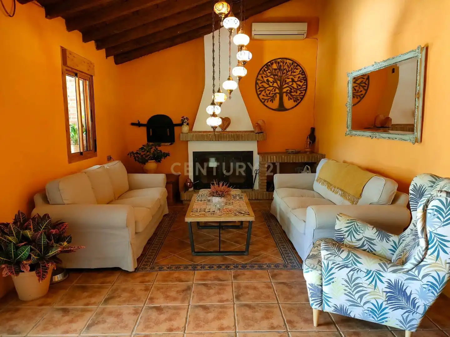 Sala d'estar de Casa o xalet en venda en Málaga amb Aire condicionat, Jardí privat i Traster