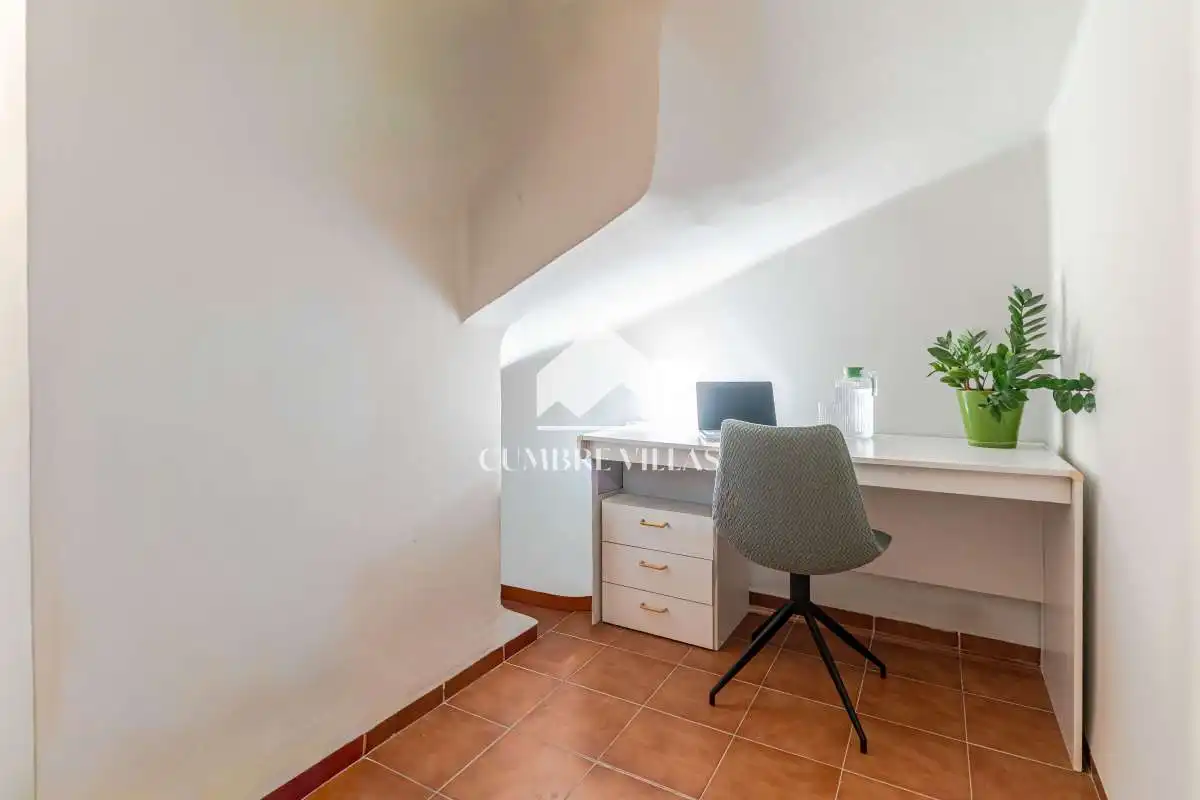 Habitación de Casa adosada en venta en Almuñécar con Terraza, Trastero y Internet