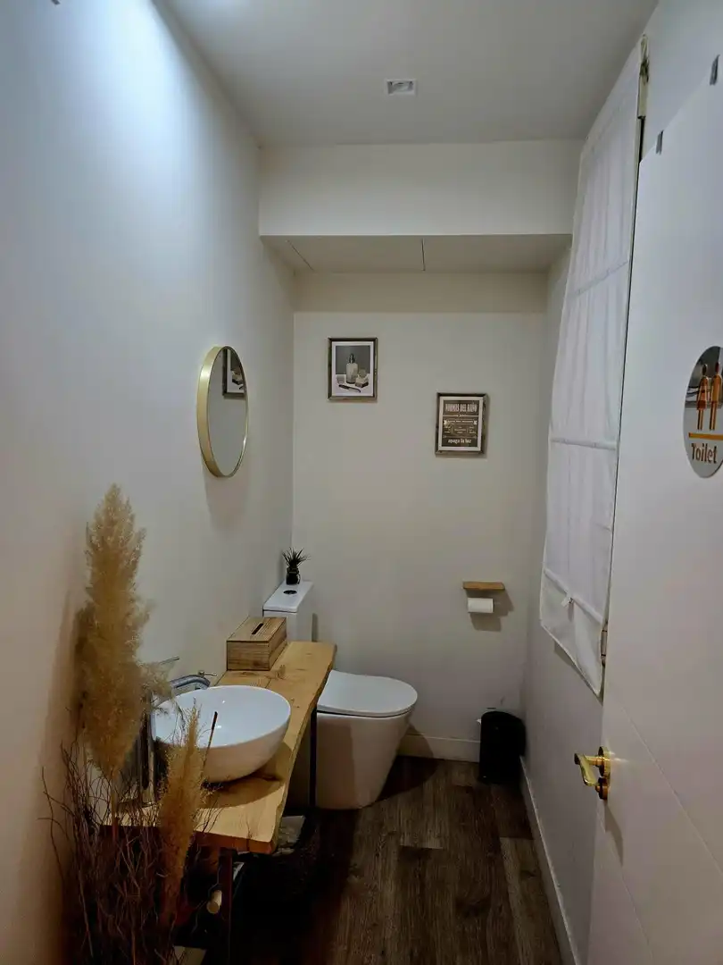 Baño de Local de alquiler en Barrio de Salamanca