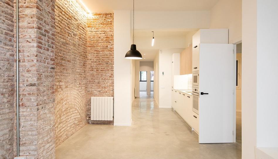 Foto 1 de Piso de alquiler en Calle Robrenyo, 56, Sants, Barcelona