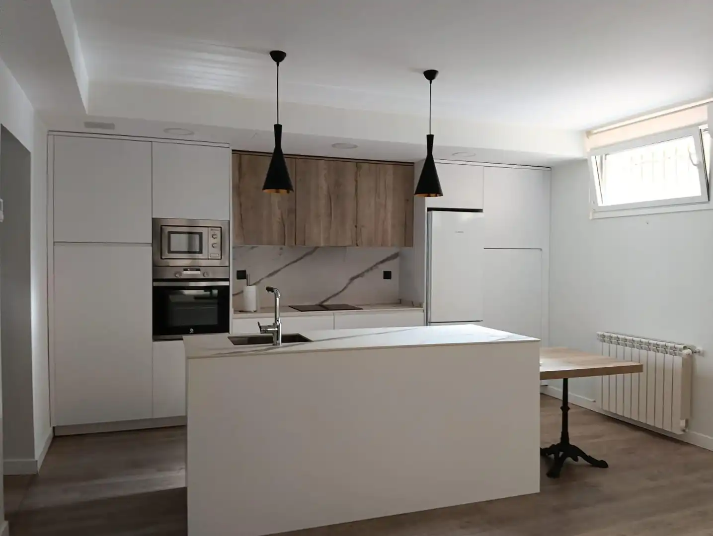 Kitchen of Flat for sale in San Lorenzo de El Escorial  with Air Conditioner and Heating