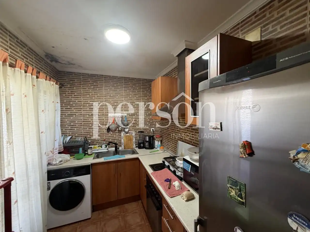 Kitchen of Flat for sale in Sueca  with Air Conditioner and Furnished