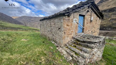 Foto 3 de Finca rústica en venta en Vega de Pas, Cantabria
