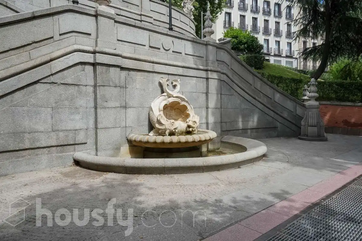 Exterior view of Study for sale in Madrid  with Air Conditioner and Heating