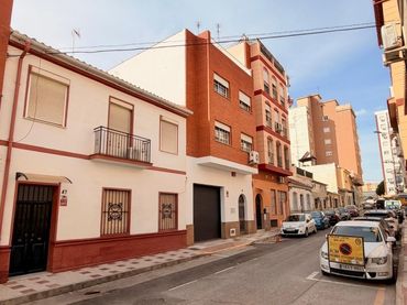 Casa en venda a Calle Lanuza 47