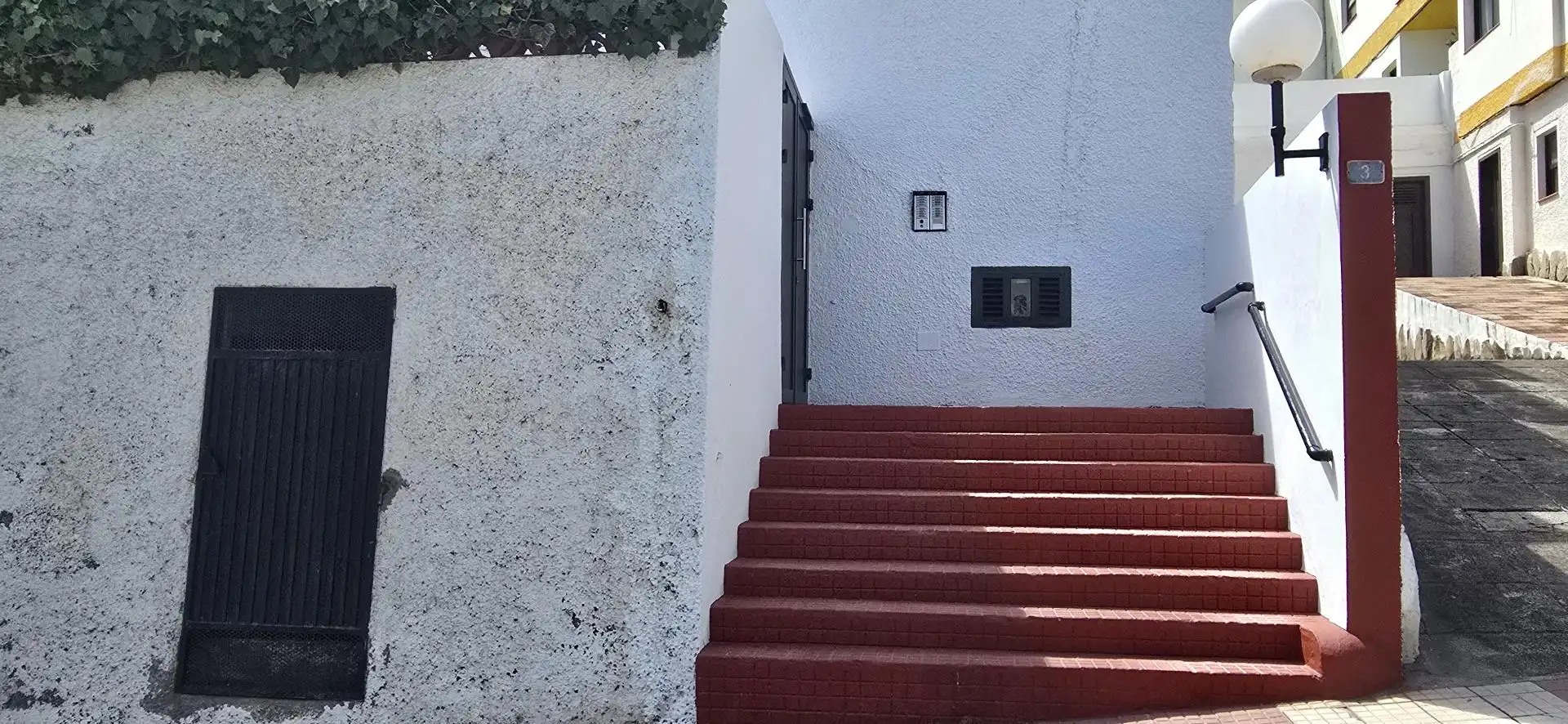 Vista exterior de Piso en venta en San Cristóbal de la Laguna con Balcón y Piscina comunitaria