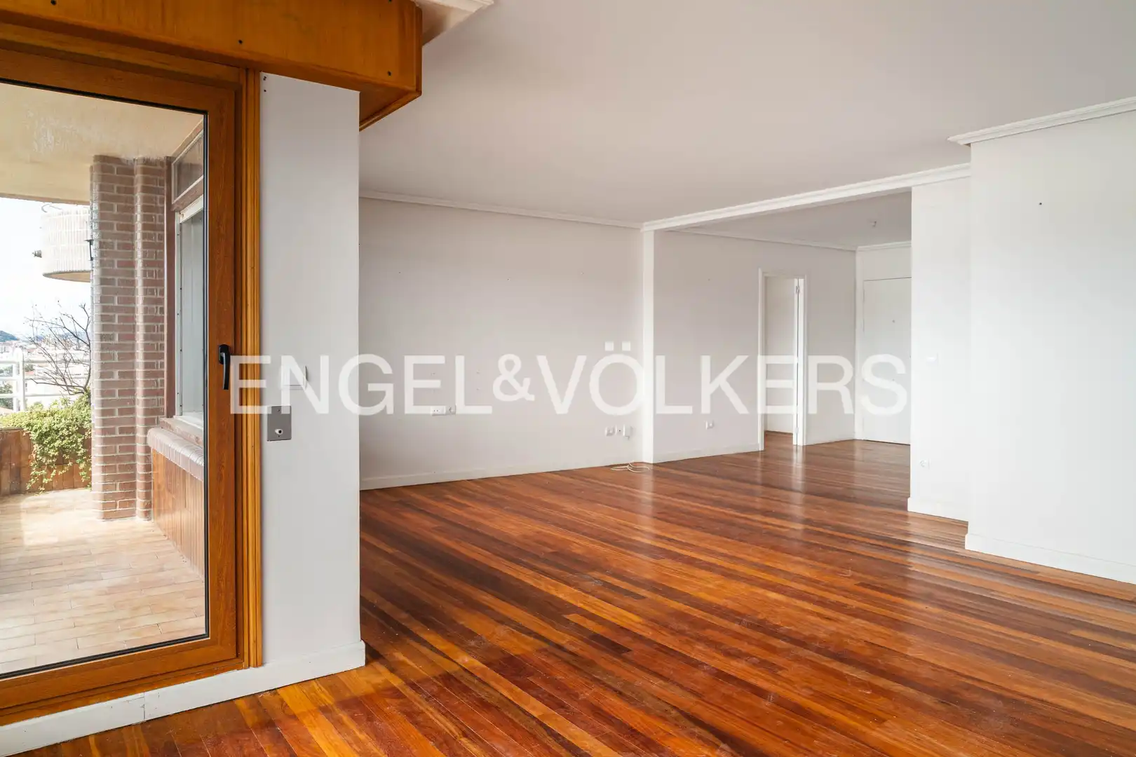Sala de estar de Piso en venta en Santander con Calefacción, Terraza y Balcón