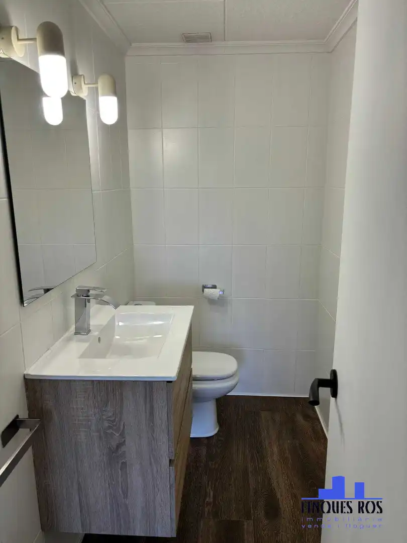 Baño de Piso en venta en Vinaròs con Aire acondicionado, Calefacción y Terraza