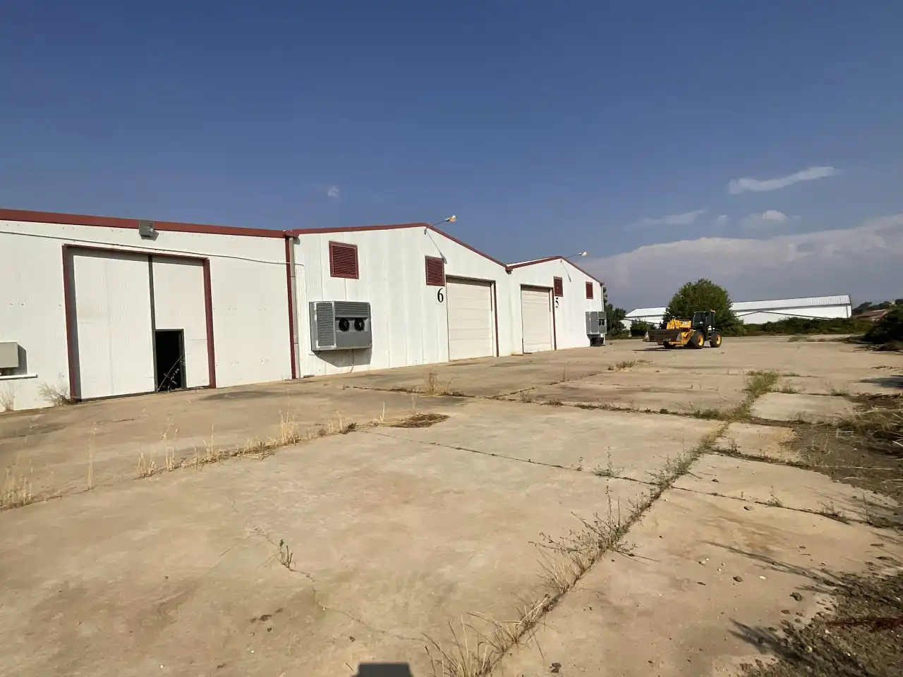 Vista exterior de Nau industrial en venda en Villar de Torre