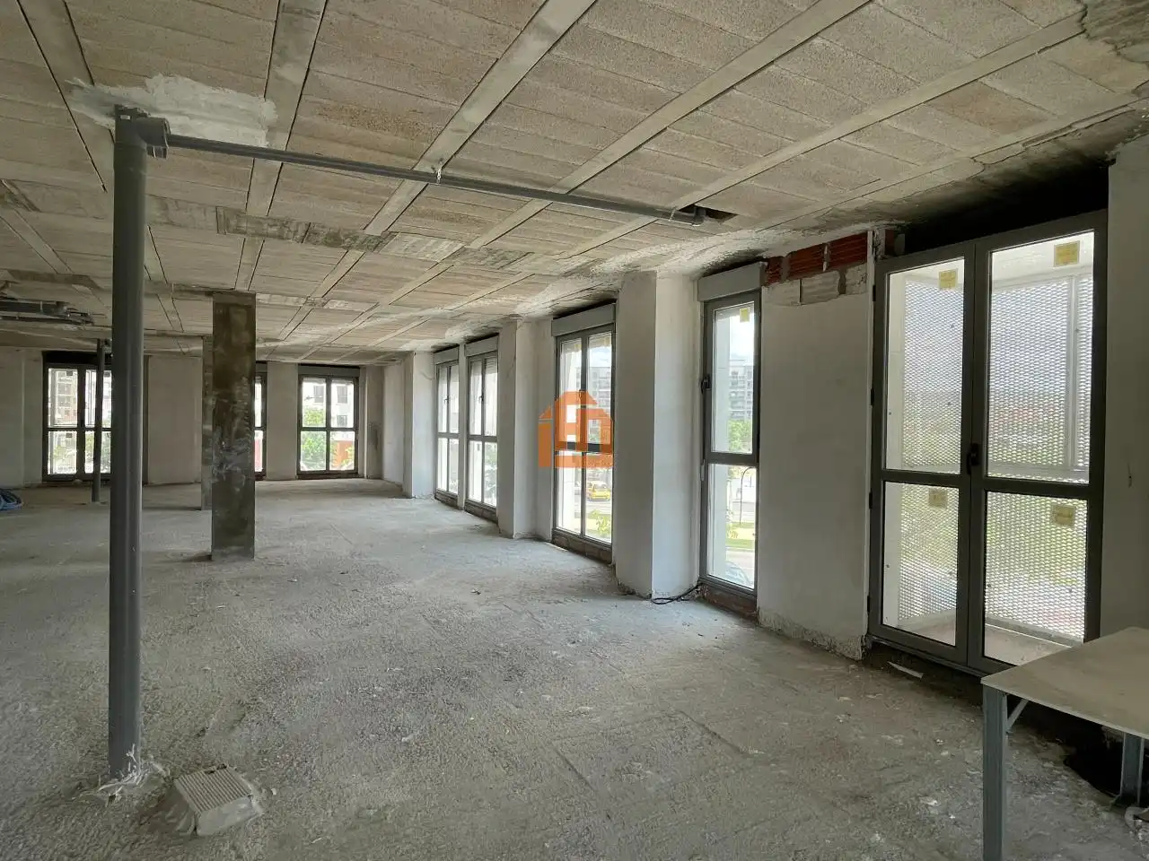 Büro zum Verkauf in Jose Aguado, La Lastra