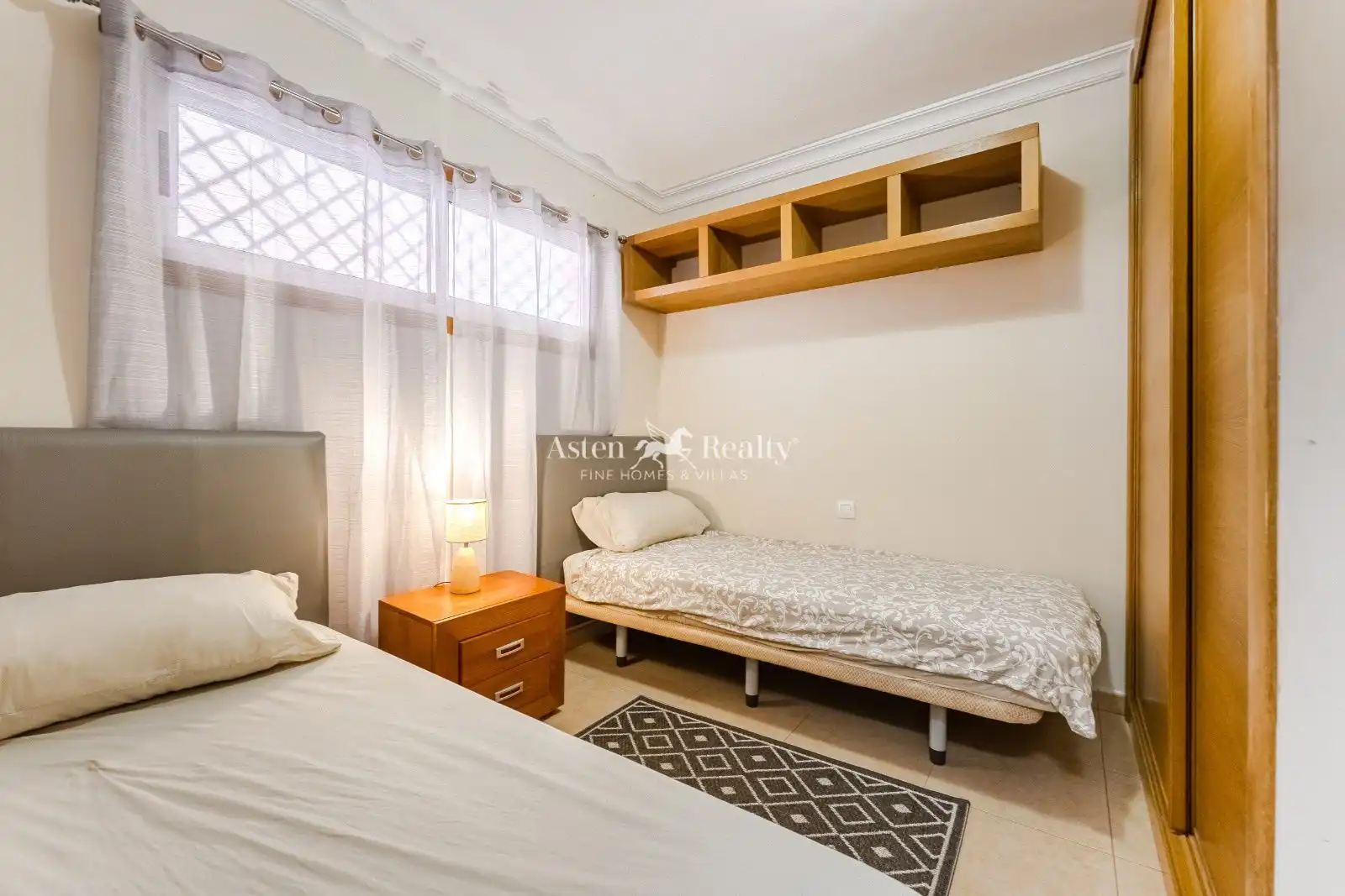 Habitación de Dúplex en venta en Guía de Isora con Terraza, Trastero y Amueblado