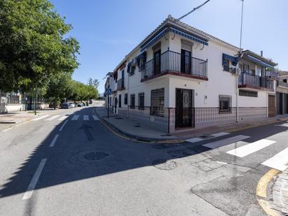 Exterior view of Single-family semi-detached for sale in  Granada Capital  with Terrace, Storage room and Balcony