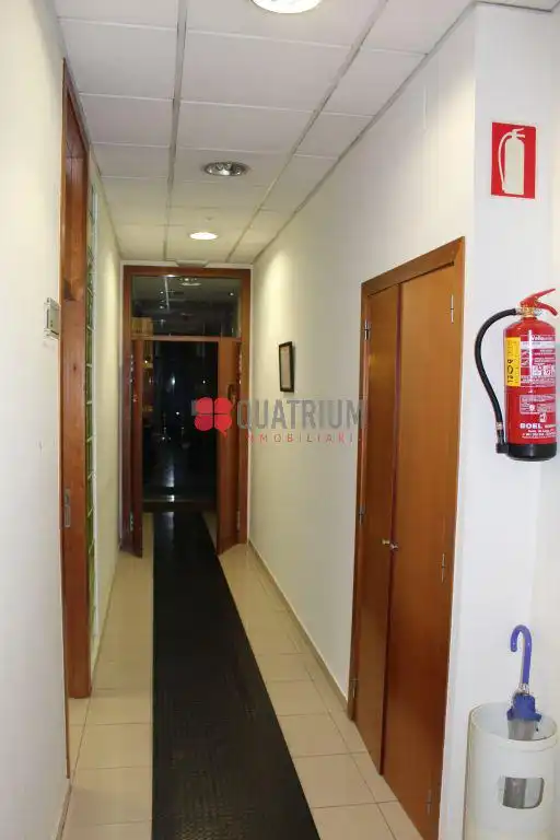 Gewerbefläche zum Verkauf in Ensanche - Sar, imagen 33