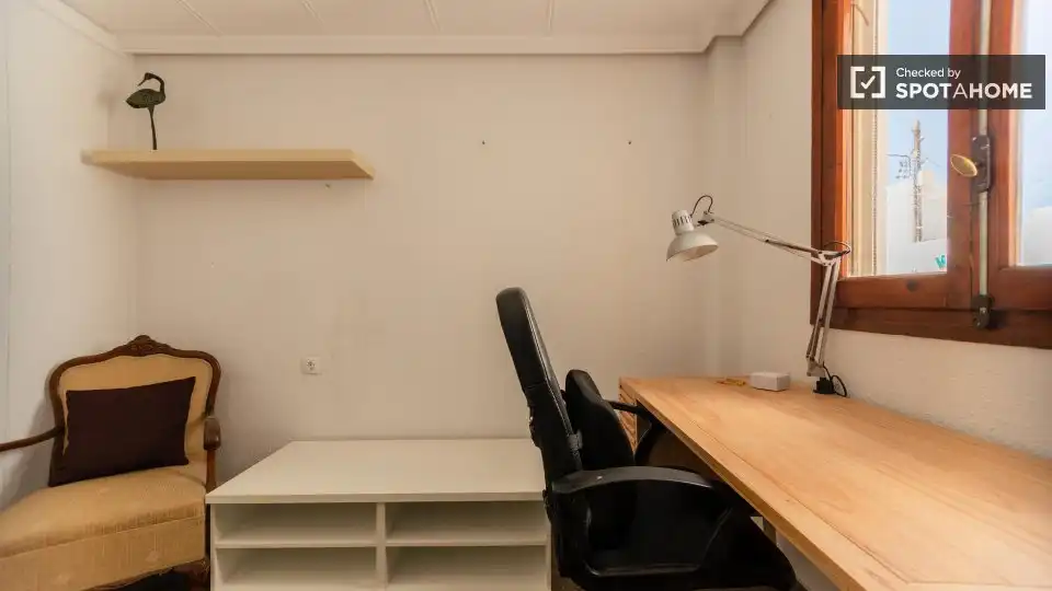 Zimmer in El Cabanyal - El Canyamelar