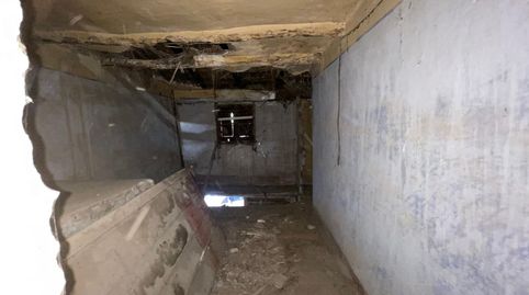 Terreny urba amb casa per reformar o construir., immagine 3