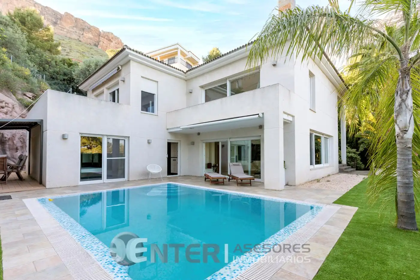 Villa mit Pool zum Verkauf in Gilet