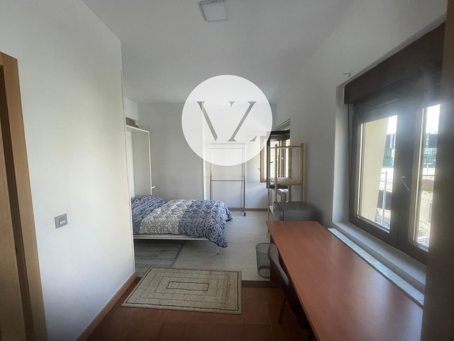 Dormitori de Apartament de lloguer en Salamanca Capital amb Calefacció, Terrassa i Moblat