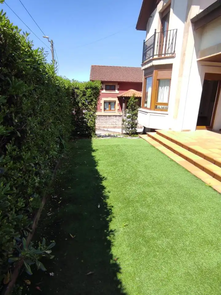 Jardín de Casa o chalet en venta en Marina de Cudeyo con Calefacción, Jardín privado y Parquet