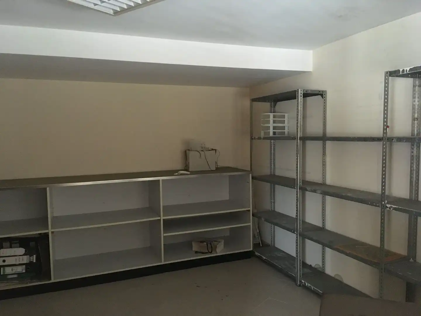 Business premises for sale in Carrer de la Torre de Taialà 40, imagen 28