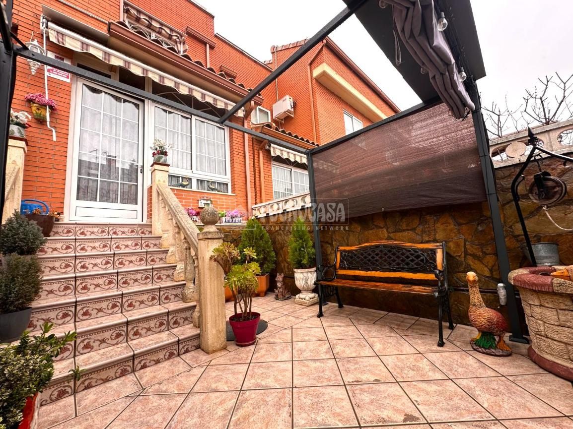 Terrace of Single-family semi-detached for sale in Alcalá de Henares  with Air Conditioner, Heating and Terrace