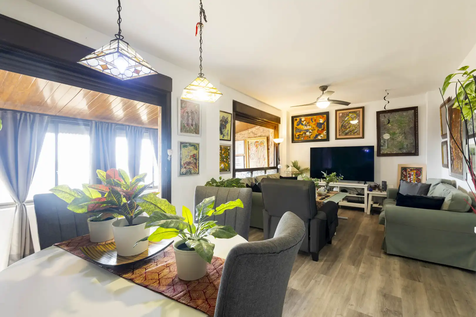 Sala d'estar de Casa adosada en venda en Santa Cruz de Tenerife amb Jardí privat, Terrassa i Piscina