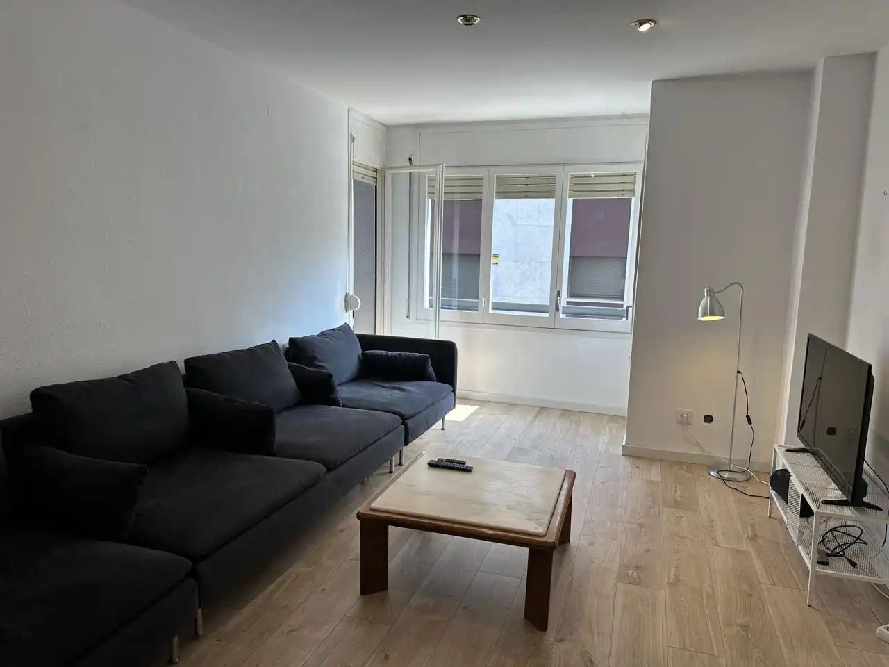 Living room of Flat for rent in Terrassa  with Air Conditioner, Heating and Terrace