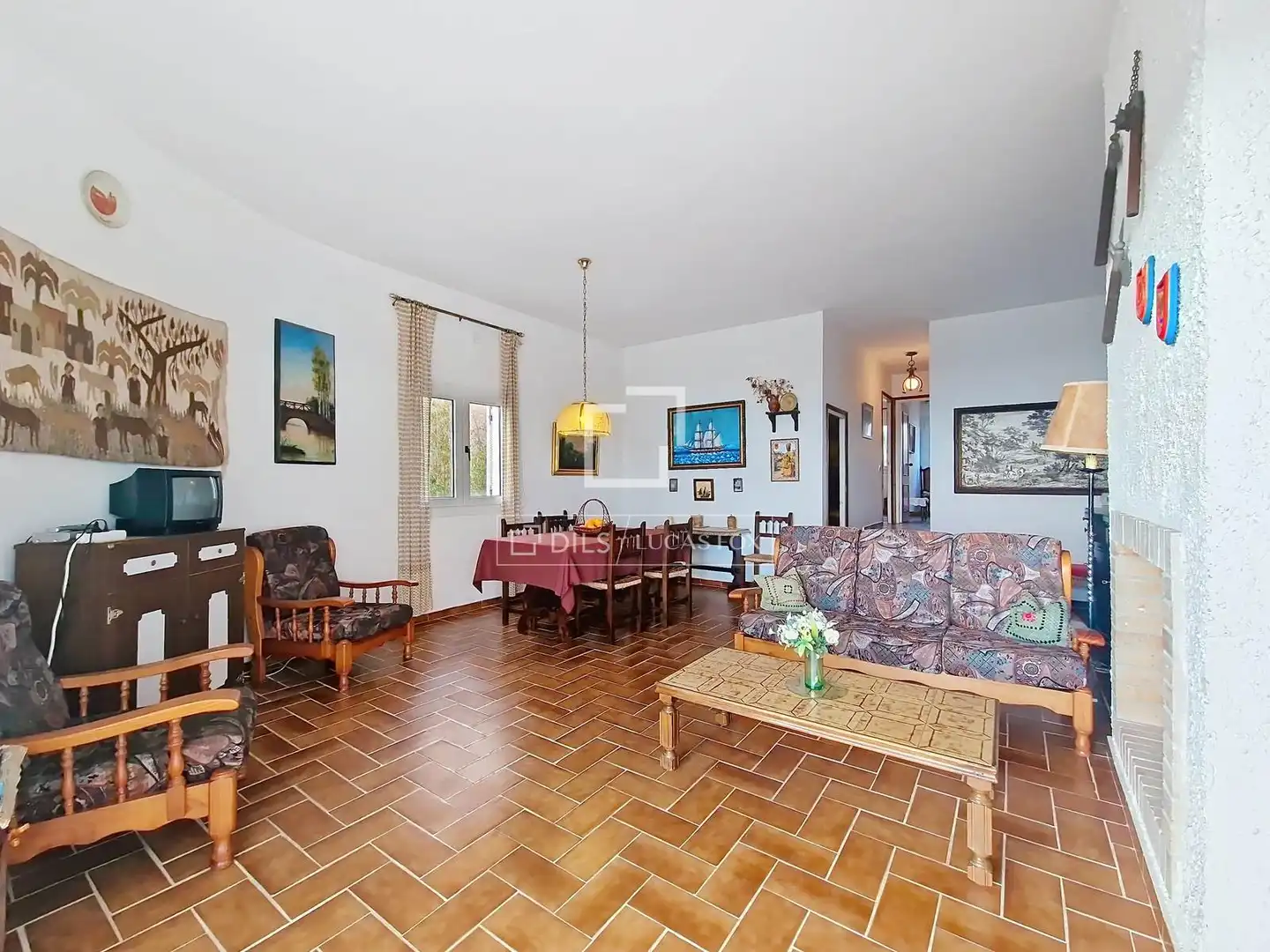 Sala d'estar de Casa o xalet en venda en Calafell amb Jardí privat, Terrassa i Traster