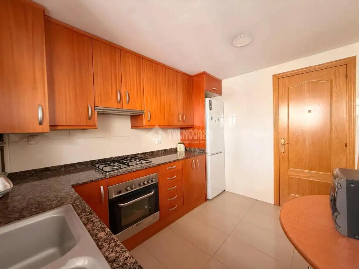 Kitchen of Flat for sale in Sant Boi de Llobregat  with Air Conditioner and Heating