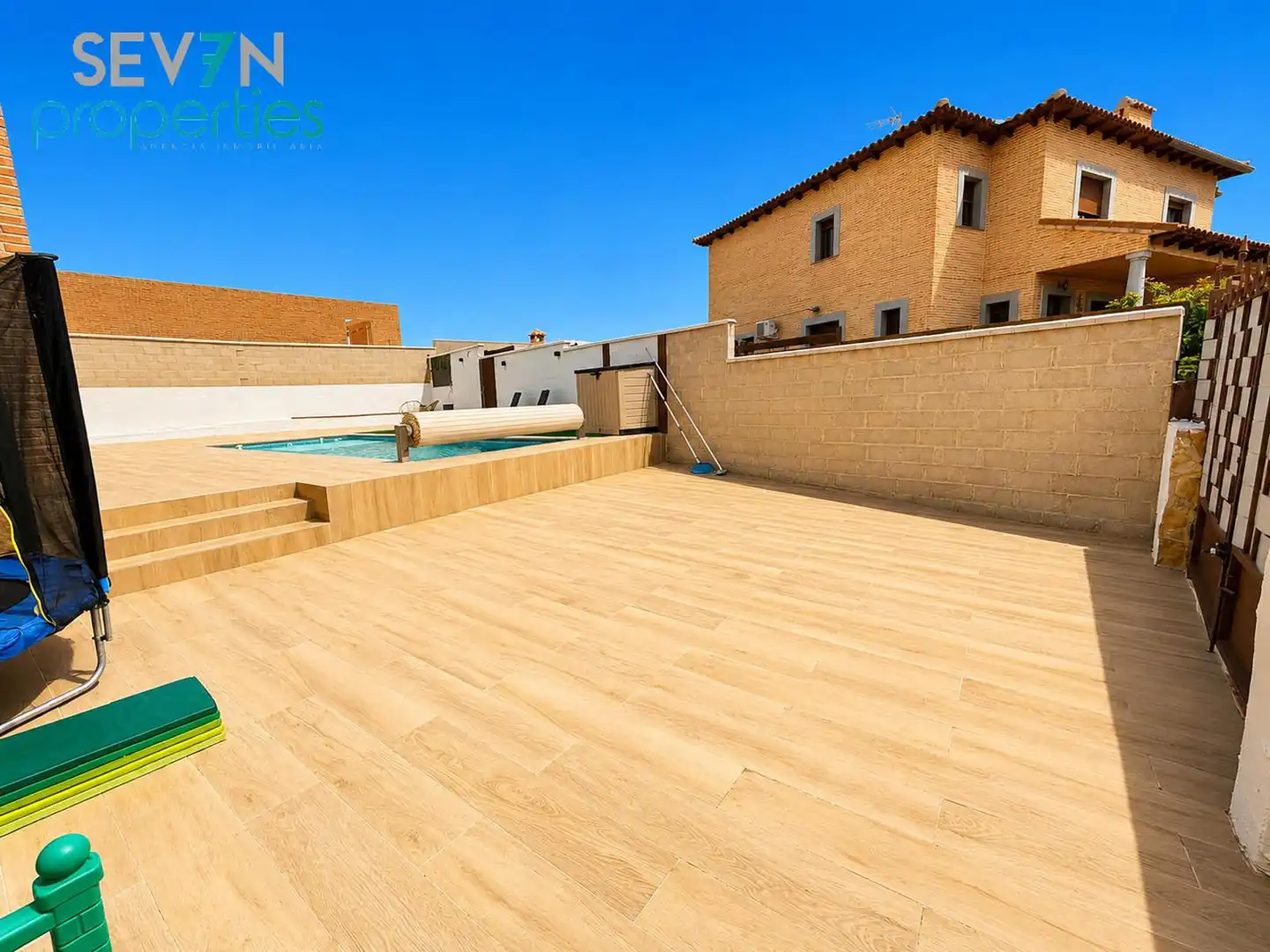 Terraza de Casa o chalet en venta en La Torre de Esteban Hambrán con Aire acondicionado, Calefacción y Jardín privado