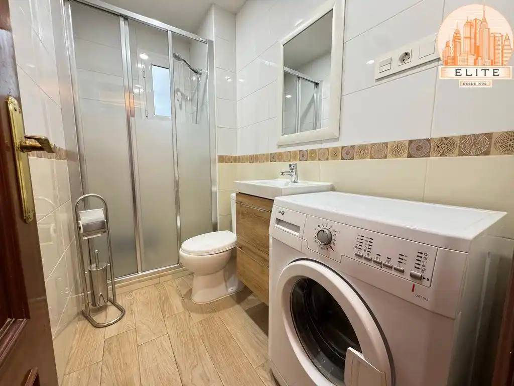 Badezimmer von Erdgeschoss zum Verkauf in Getafe