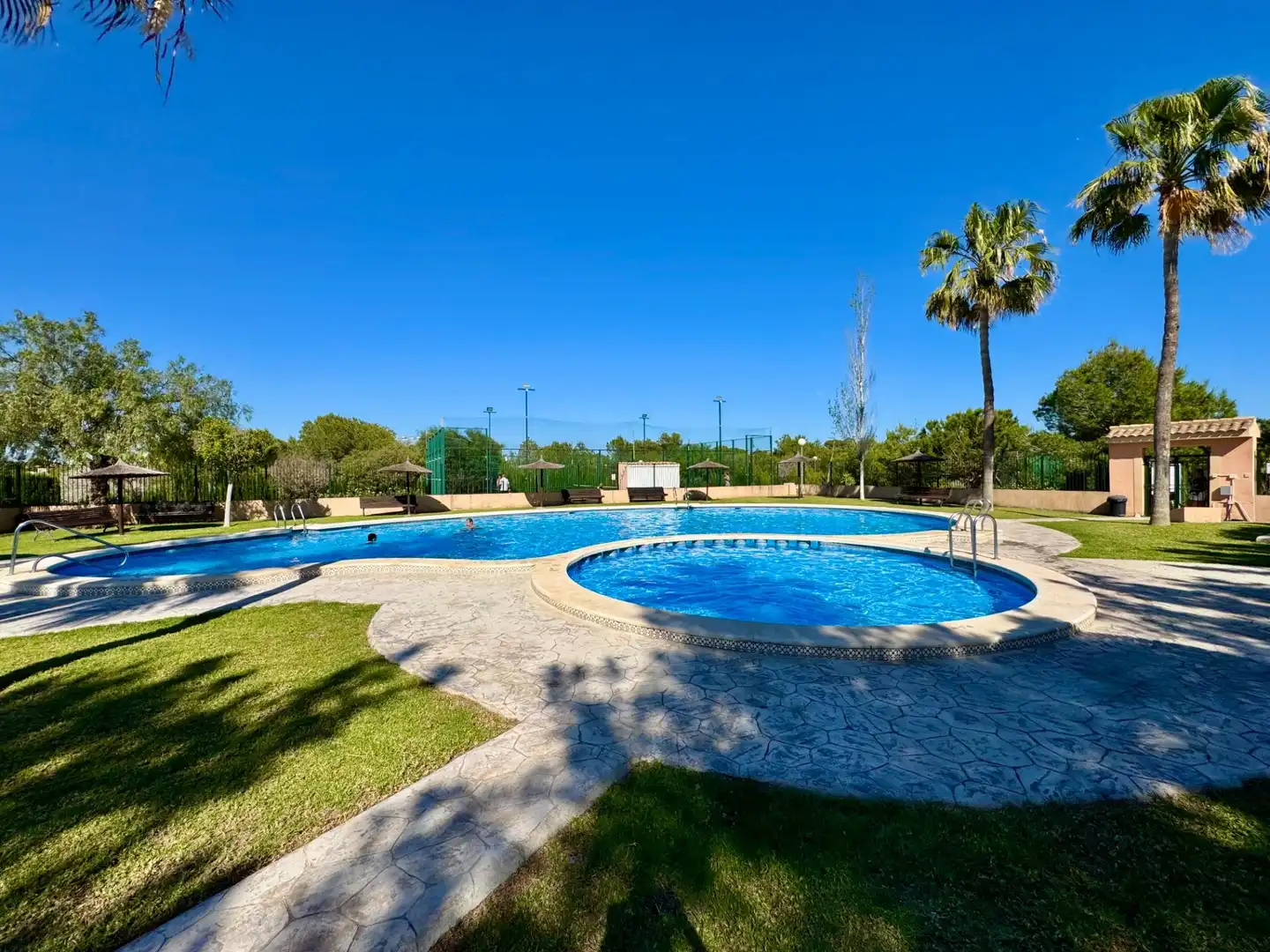 Piscina de Casa o chalet en venta en Orihuela con Aire acondicionado, Jardín privado y Terraza