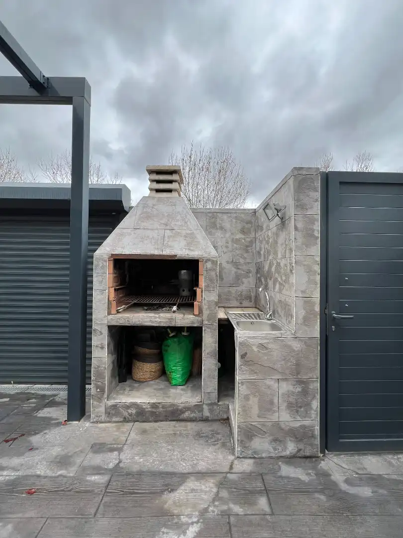 Terrassa de Casa o xalet en venda en Loeches amb Calefacció, Jardí privat i Terrassa