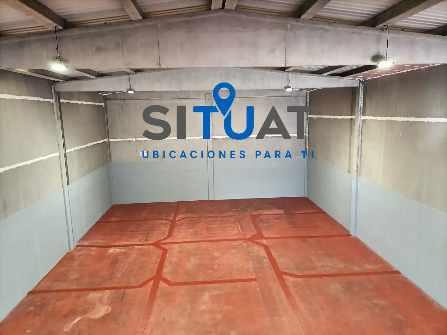 Nau industrial de lloguer a Carrer del Samontà 21