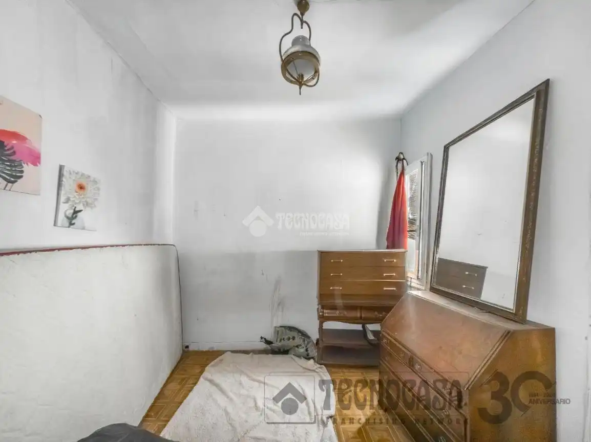 Habitación de Piso en venta en Madrid con Calefacción