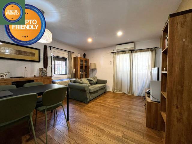 Piso en Venta en Calle ALMANSA en Les Roquetes