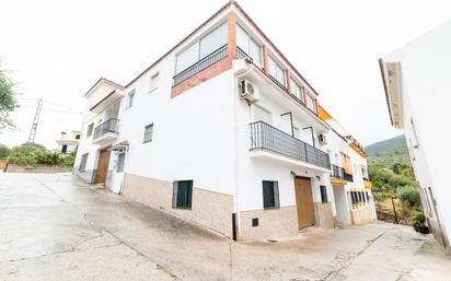 Vista exterior de Casa o xalet en venda en Tolox amb Aire condicionat, Terrassa i Balcó