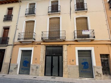 Maison mitoyenne avec balcon à vendre à Albaida