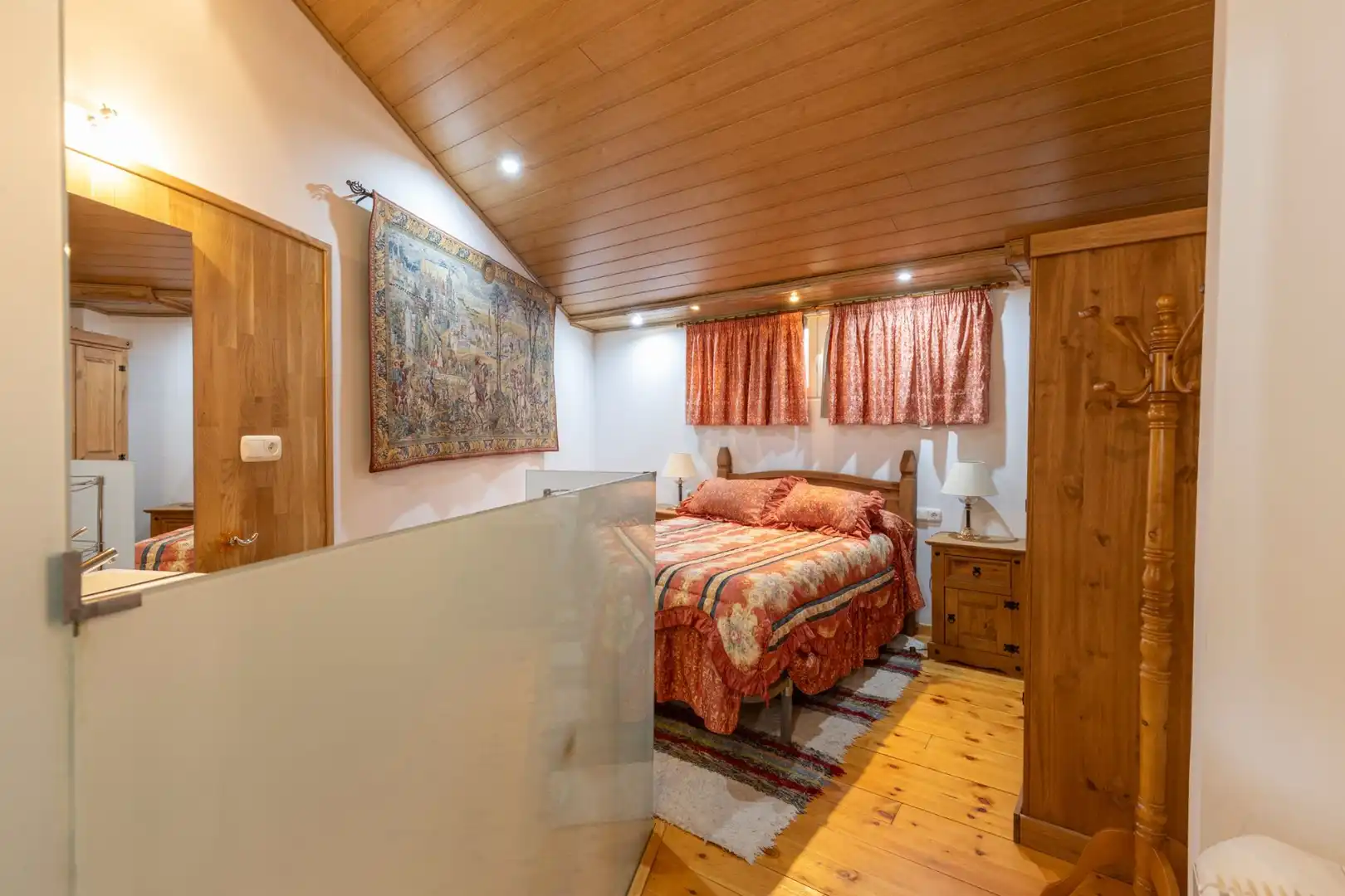 Habitación de Casa o chalet en venta en Sierra Nevada con Calefacción, Trastero y Amueblado