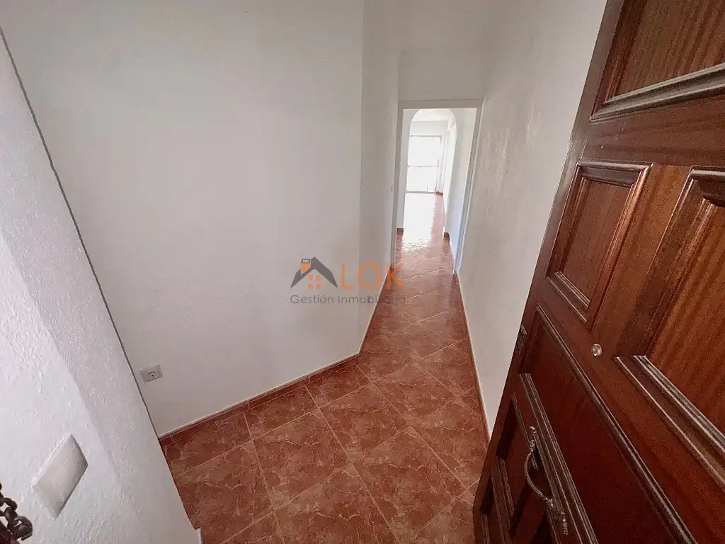 Piso con ascensor en venta en Calle Gaucin 30, imagen 2