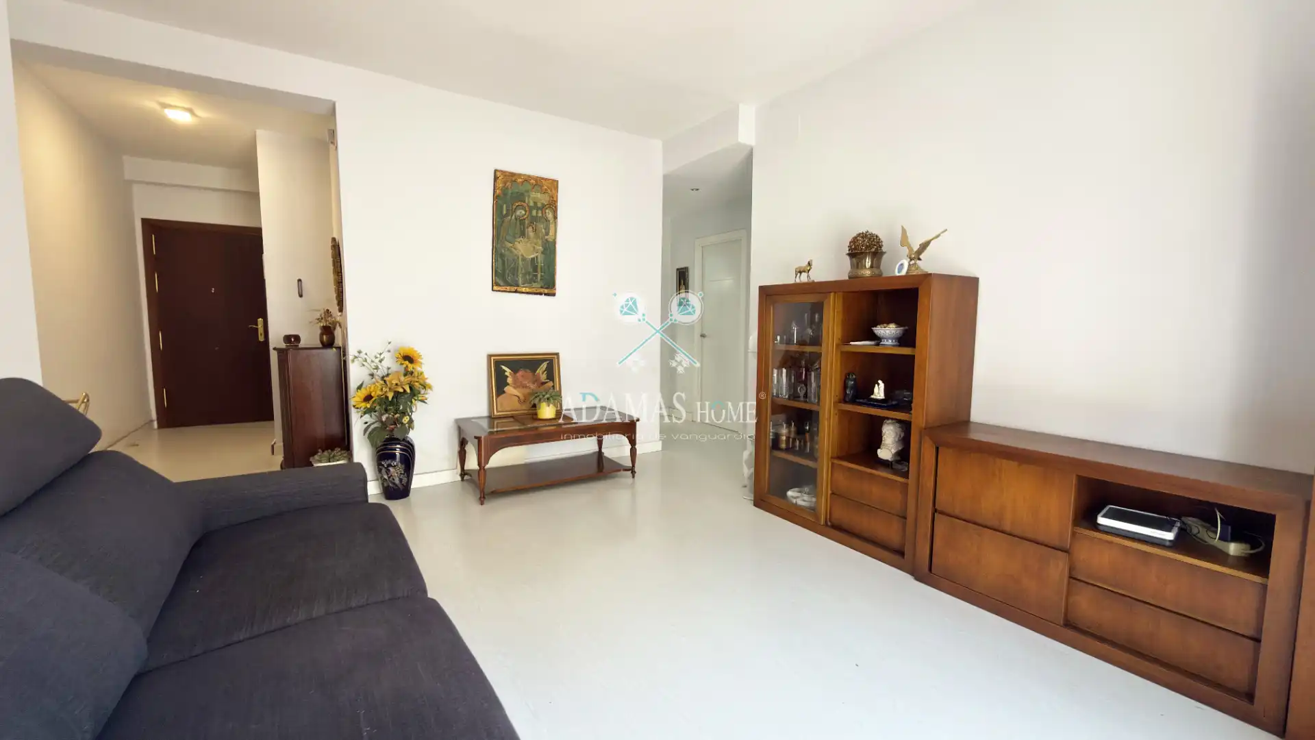 Living room of Flat for sale in Sevilla  with Air Conditioner and Balcony
