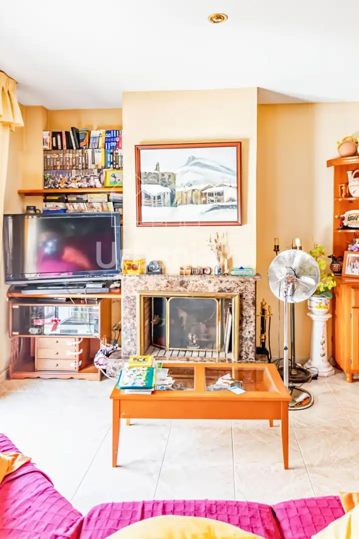 Maison mitoyenne à vendre à Nucli Urbà, imagen 6