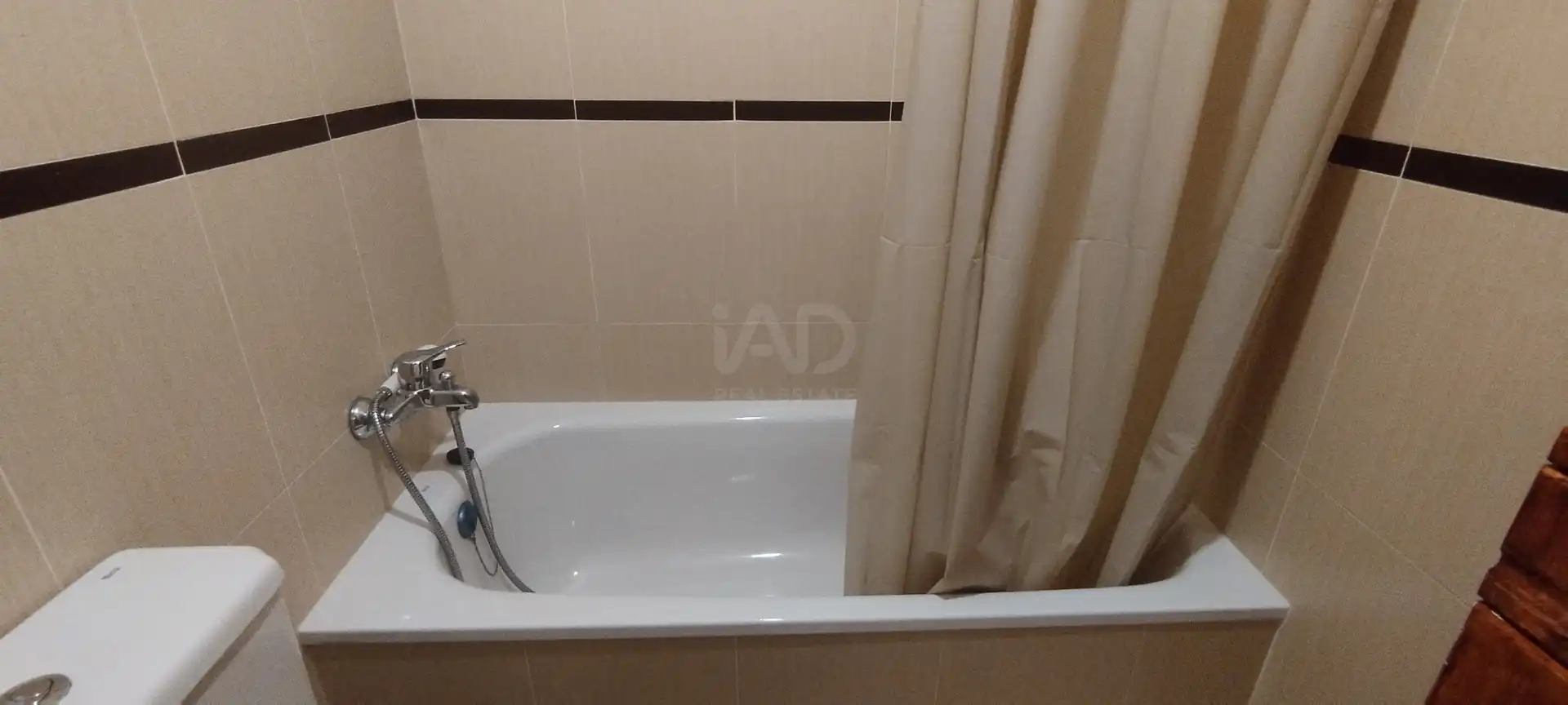 Baño de Piso en venta en Arapiles con Aire acondicionado y Calefacción